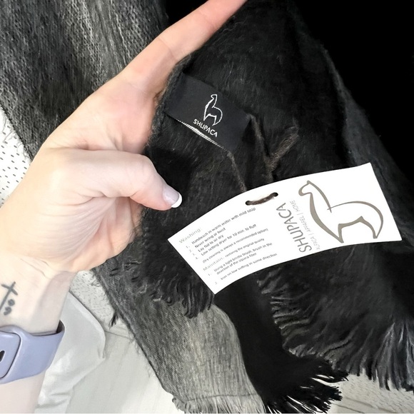 Shupaca Brushed Alpaca Scarf - Picture 4 of 7